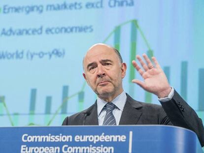 El comisario Moscovici, durante su rueda de prensa.