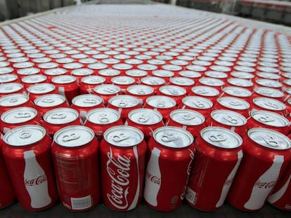 Latas de Coca-Cola.