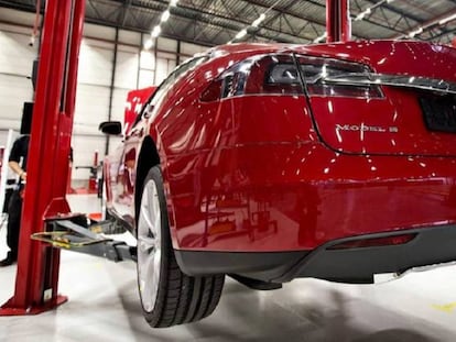 Línea de ensamblaje del Model S de Tesla.