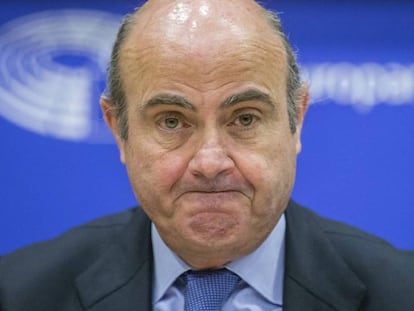 El ministro de Economía, Luis de Guindos, en el Parlamento Europeo