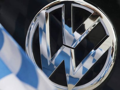 El logo de Volkswagen.