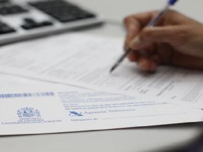 Una sentencia declara la prestación por maternidad exenta de IRPF