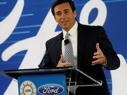 El presidente de Ford Mark Fields, durante el anuncio de la cancelación de la inversión en México.