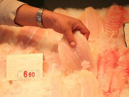 Filetes de panga en un supermercado este miércoles.