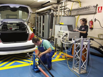 Pruebas en el Instituto de Investigacion del Automovil.