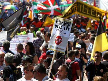 Manifestación de taxistas, hoy en Madrid.