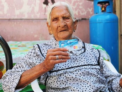 María Félix Nava, em sua casa do Tlaquepaque (Jalisco).