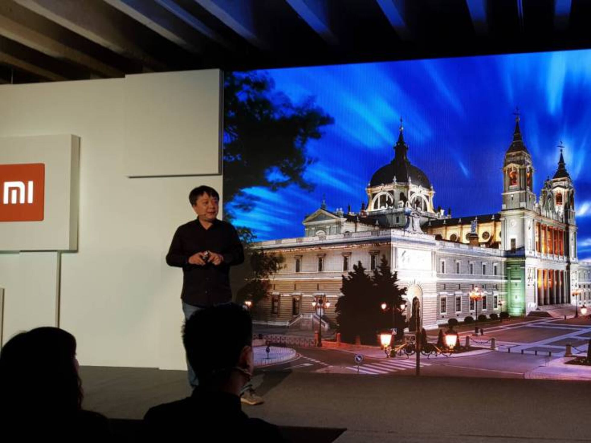 Xiaomi trae sus móviles a España y estrena tiendas tras arrasar en