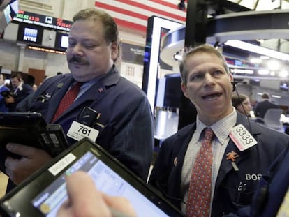 Operadores de Bolsa en la Bolsa de Wall Street.