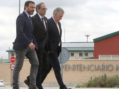 El presidente de Cataluña, Quim Torra (c), visita a los exconsejeros en la cárcel de Estremera.