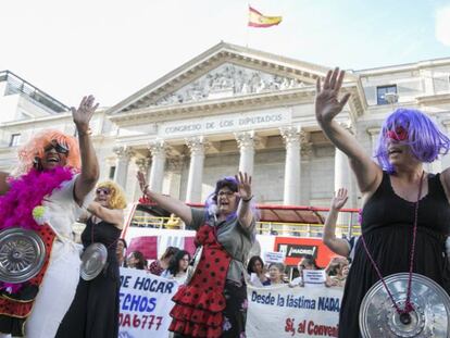 Las empleadas del hogar se movilizan para exigir más derechos laborales