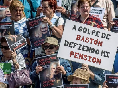 Una manifestación en mayo en Bilbao por la subida de las pensiones.