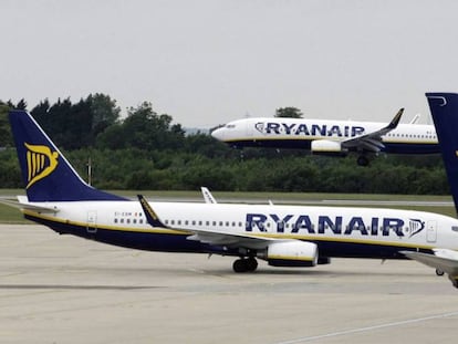 Aviones de Ryanair en el aeropuerto de Stansted (Londres).