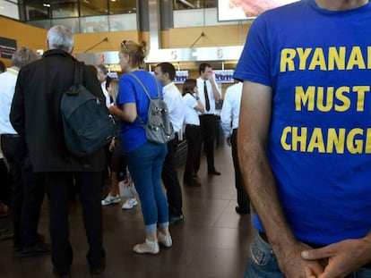 Los pilotos de Bélgica de Ryanair se concentran en el aeropuerto de Charleroi / En vídeo, cómo ha sido la huelga de Ryanair (ATLAS)