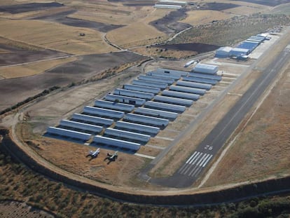Vista del aeródromo de Casarrubios, facilitada por los promotores. En vídeo, reportaje sobre el aeropuerto emitido en 2013 en CMM Castilla-La Mancha Media.