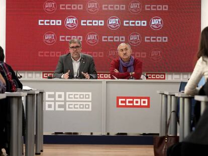Unai Sordo (CCOO) y Pepe Álvarez (UGT) comparecen ante los periodistas tras la reunión de las ejecutivas de los dos sindicatos.