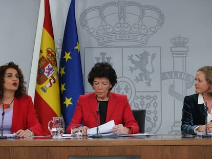 Las ministras Delgado, Celaá y Calviño, tras el Consejo de Ministros.