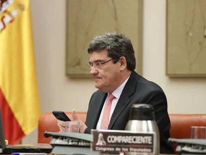 El presidente de la Airef, José Luis Escrivá. En vídeo, declaraciones de Álvarez.