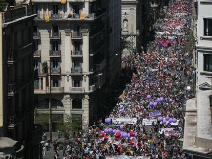 Manifestación del Primero de Mayo en Barcelona. En vídeo, declaraciones de de Unai Sordo, secretario general de CC OO, y Pepe Álvarez, de UGT.