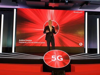 El presidente de Vodafone España, Antonio Coimbra, en la presentación del 5G. En vídeo, declaraciones de Coimbra.