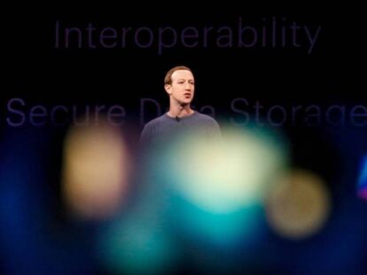 Mark Zuckerberg, fundador de Facebook. En vídeo, vídeo promocional de libra.