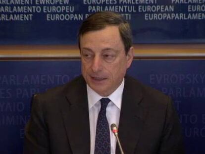 Draghi alaba los ajustes aprobados en España pero se niega a comprar deuda