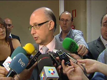 Montoro asume el alza del IVA y asegura que España cumplirá con el déficit