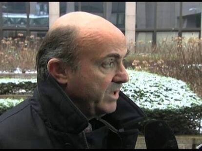 Guindos pide “tiempo” para ver los frutos de reforma laboral en su aniversario