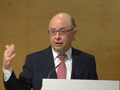 Montoro no descarta quitas de la deuda de las comunidades con el Estado