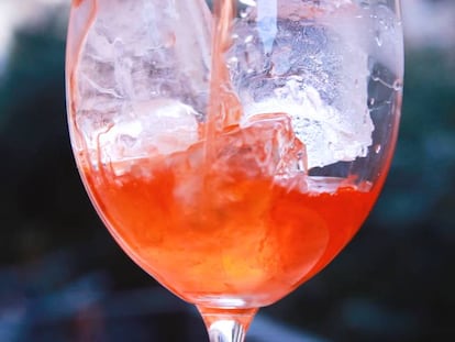 Spritz: ¿aperitivo refrescante o moda absurda?