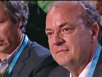 Monago rompe a llorar tras ser aclamado en una convención del PP