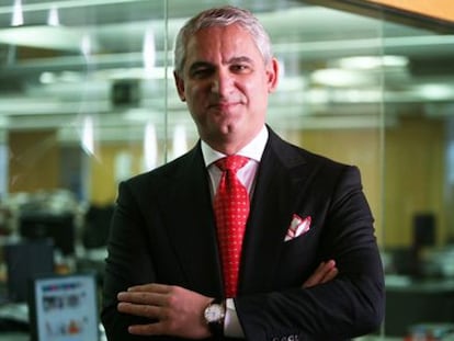 “Lo más relevante en una operación de próstata es el cirujano tras el robot”