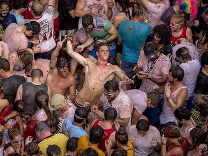 Una tomatina en 4 minutos