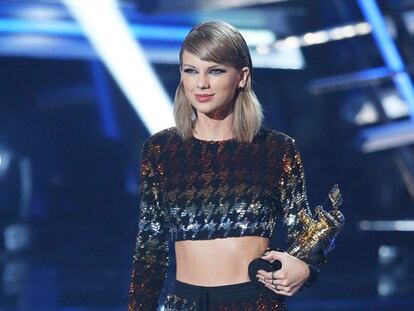 Taylor Swift reina de los premios MTV