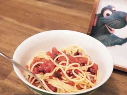 Espaguetis con tomate en versión ensalada