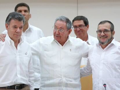 El Gobierno y las FARC se dan seis meses para firmar la paz en Colombia
