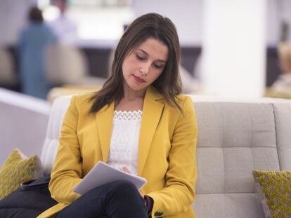 Ni clon ni marioneta: lideresa