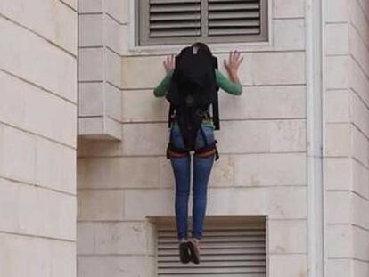 Una mochila para salir por la ventana