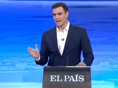 Sánchez critica al Gobierno por recortar derechos sociales