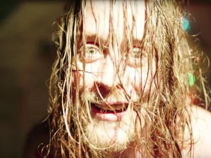 Sí, este es Macaulay Culkin (y sigue solo en casa)