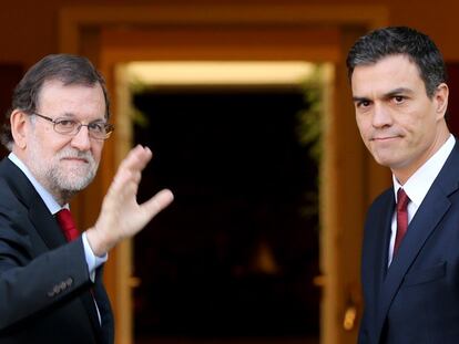 Pedro Sánchez y Mariano Rajoy antes de su reunión de hoy.