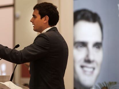 Albert Rivera hoy durante su comparecencia