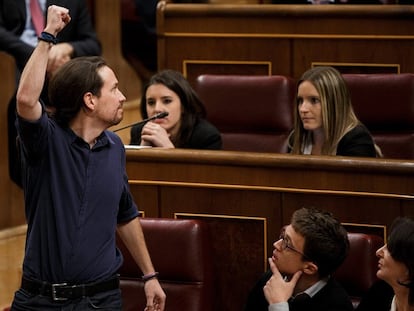 Pablo Iglesias, tras prometer su cargo en la sesión constitutiva del Congreso.