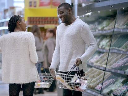 Un fotograma del anuncio de los supermercados Tesco.