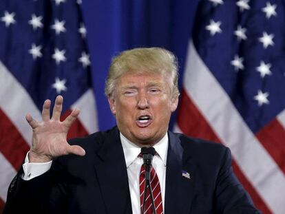 Donald Trump bromea sobre su virilidad