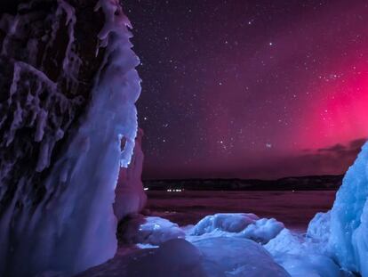 Aurora boreal en el lago Baikal, en Siberia.