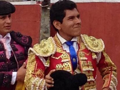 Renatto Motta, novillero peruano, muere tras una cornada en la plaza
