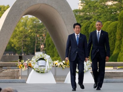 El presidente de Estados Unidos, Barack Obama, junto al primer ministro japonés Shinzo Abe.