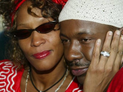 Bobby Brown: “La primera vez que vi a Whitney tomar cocaína fue en nuestra boda”