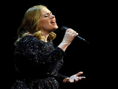 A cantora britânica Adele no concerto deste domingo em Amberes.